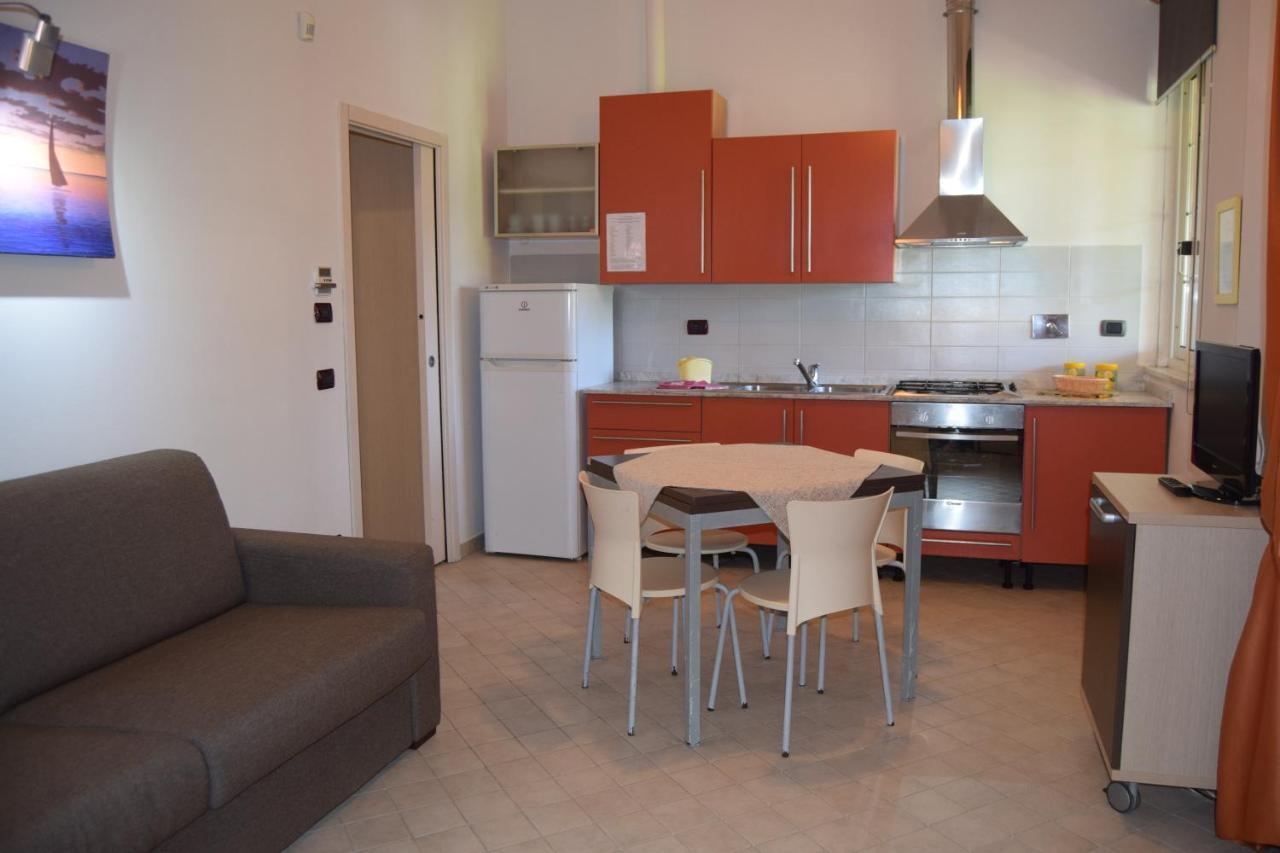 Aparthotel Oasi Del Mare Tirrenia Zewnętrze zdjęcie